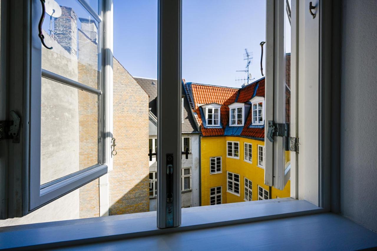 Sanders Central - Dreamy Three-Bedroom Apartment In The Middle Of It All Kopenhagen Bagian luar foto